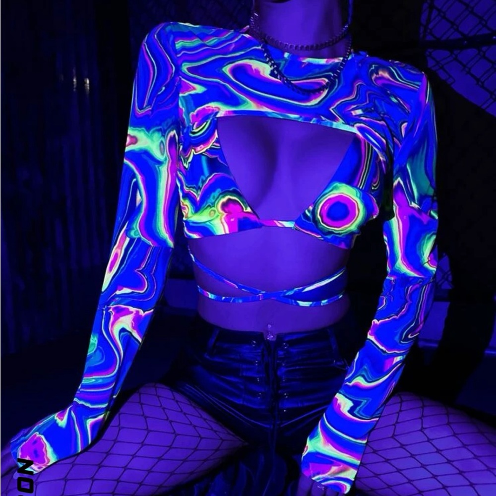 Rave reflective bikini top and shrug